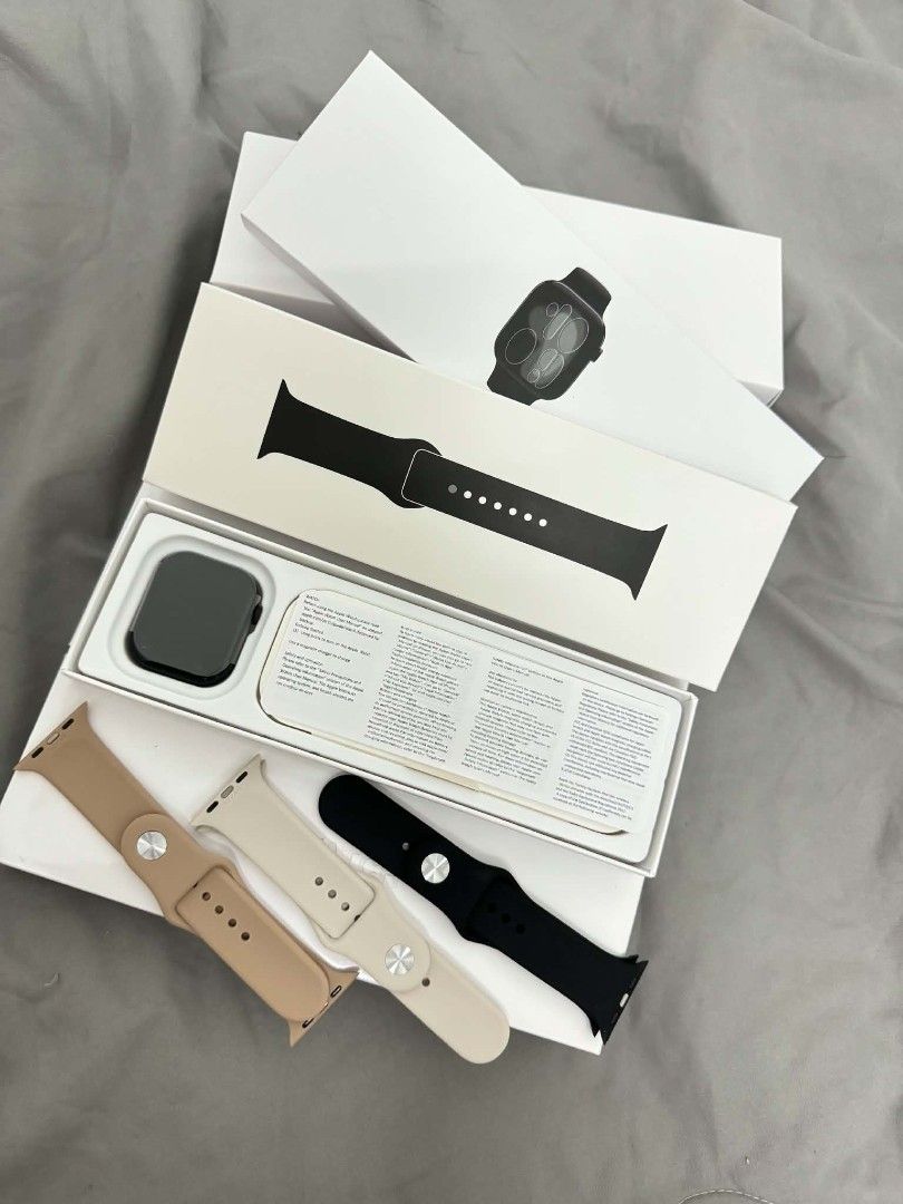 IWATCH S11 46MM (Category: Wearables & Smart Watches) located in Angeles City. Submitted by measaliman02351 (Listing ID 1464800161, Image 2). Description: 5PCS LEFT OEM / REPLICA .
