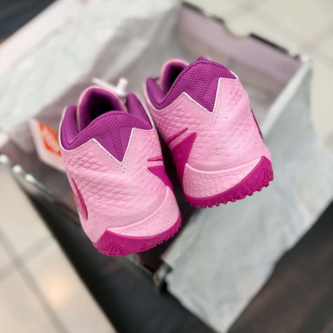 Ja 4 - pink purple 😍 (Category: Casual Shoes) located in Manila. Submitted by johnricoma60523 (Listing ID 1464801162, Image 2). Description: For more details? Just pm on me🫰 📍All size available 📍Open for COD/meet up or gcash payment 📍F you want to order I give you best High Quality💯 📍Thank you for trusting me🫡🫶.