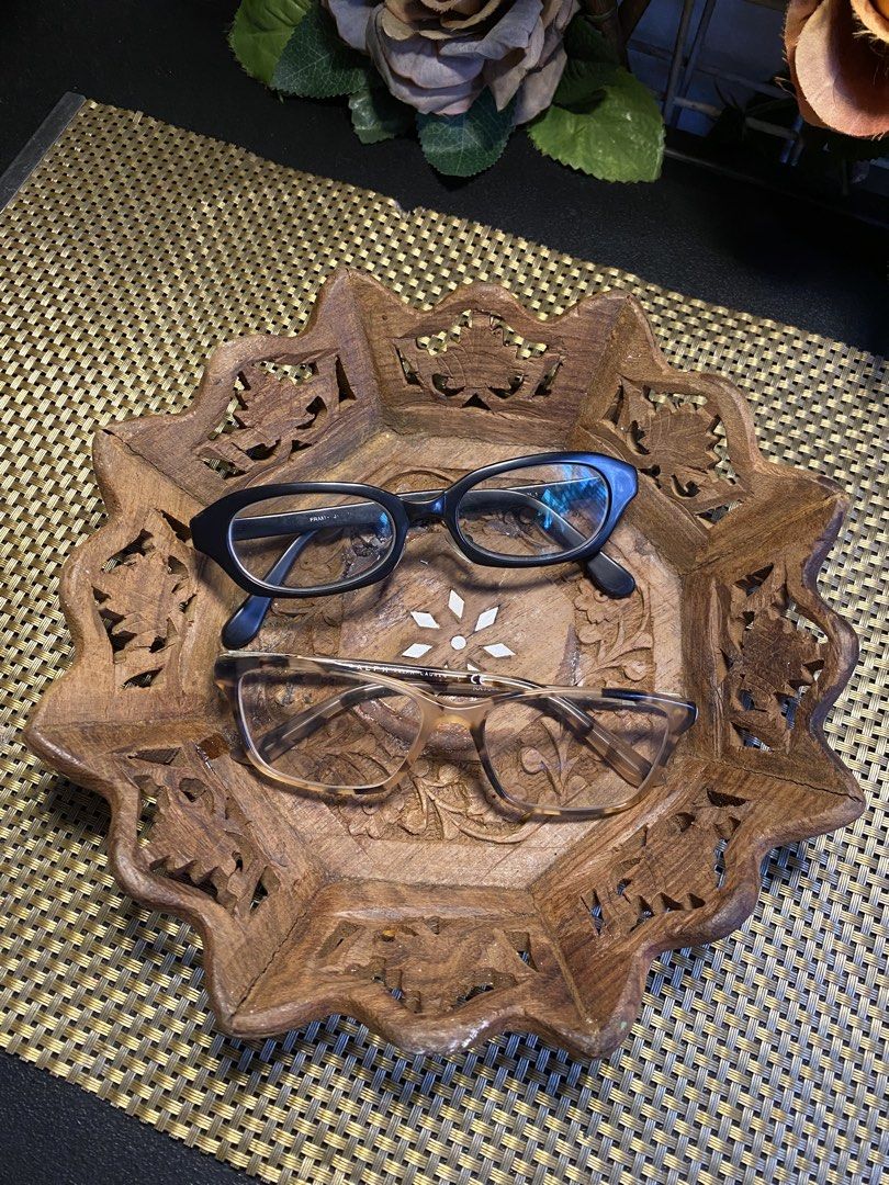 Japan surplus eyeglass branded (Category: Sunglasses & Eyewear) located in Caloocan City. Submitted by mzmarsz (Listing ID 1464812252, Image 1). Description: Japan surplus branded eyeglasses My grado yung black Brown no grade My discount pag bundle ang kukunin..