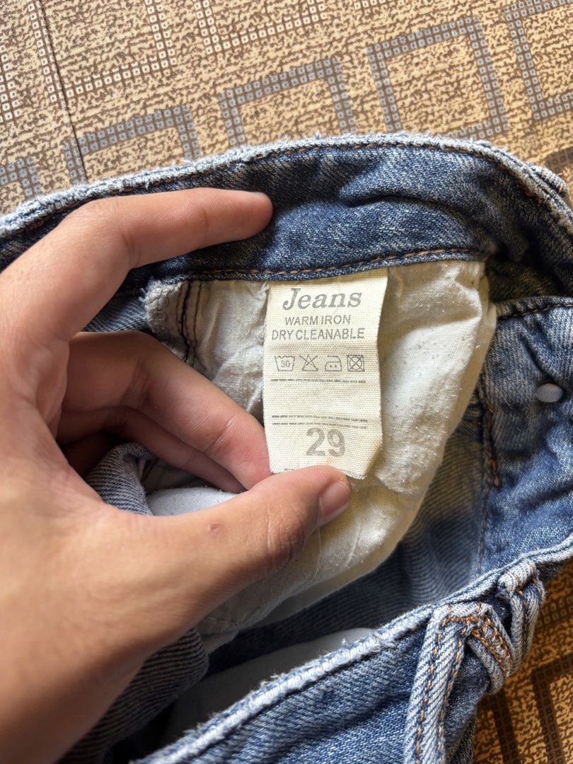 Jeans (Category: Jeans) located in Baguio. Submitted by safetyzthrift (Listing ID 1464775719, Image 3). Description: Length 40 Waist 30 Leg opening 7.5 .