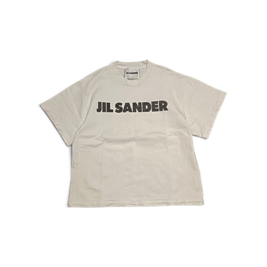 Jil Sander (Category: Shirts) located in Manila. Submitted by southstreethub.ph (Listing ID 1464893331, Image 1). Description: - Jil Sander - Condition: Very Good Condition - Size: Small - Dimention: 20 Width 23 Lenght - Relaxed fit with a classic crew neckline - Shipping: Via J&T Express (Buyer shoulders shipping fee) or Lalamove same-day delivery within Metro Manila.