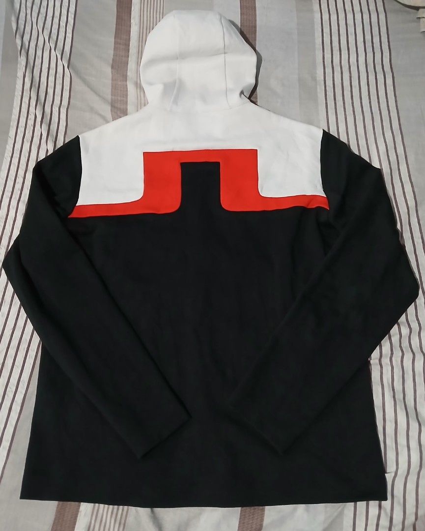 j.lindeberg JACKET (Category: Coats, Jackets and Outerwear) located in Paranaque City. Submitted by dennis_580 (Listing ID 1464797698, Image 2). Description: J.LINDEBERG FULL ZIP JACKET WIDTH 24.5 INCHES LENGTH 29.5 INCHES XL TAG PM FOR INTERESTED #available.