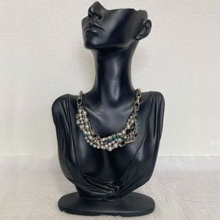 (Category: ) located in . Submitted by posh_avenue888 (Listing ID 1464942286, Image 1). Description: .