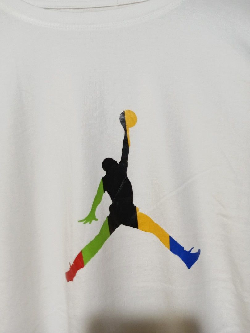 Jordan (Category: Activewear) located in San Pablo. Submitted by thriftyjd (Listing ID 1464868711, Image 2). Description: Dimes: L28 x W20 Condition/color rate: 9/10 No Issue.