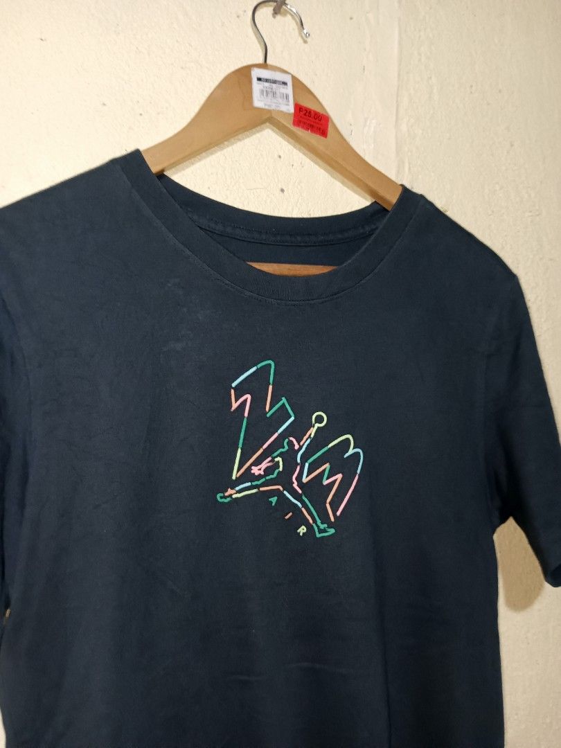 Jordan (Category: Activewear) located in San Pablo. Submitted by thriftyjd (Listing ID 1464870717, Image 3). Description: Dimes: L26.5 x 19 Condition/color rate: 9/10 No Issue.