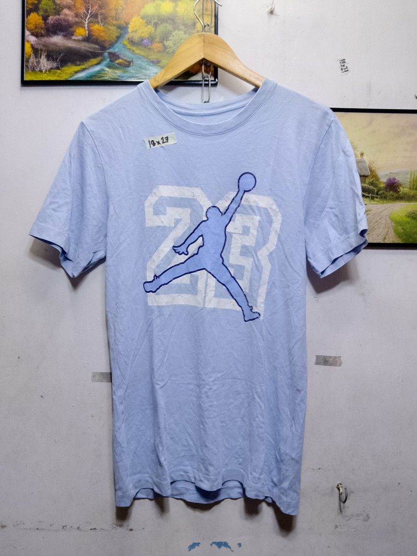 jordan 23 tee (Category: Tshirts & Polo Shirts ) located in Valenzuela. Submitted by joshwrldselection (Listing ID 1464900719, Image 1). Description: small - medium excellent condition need wash only thrift..