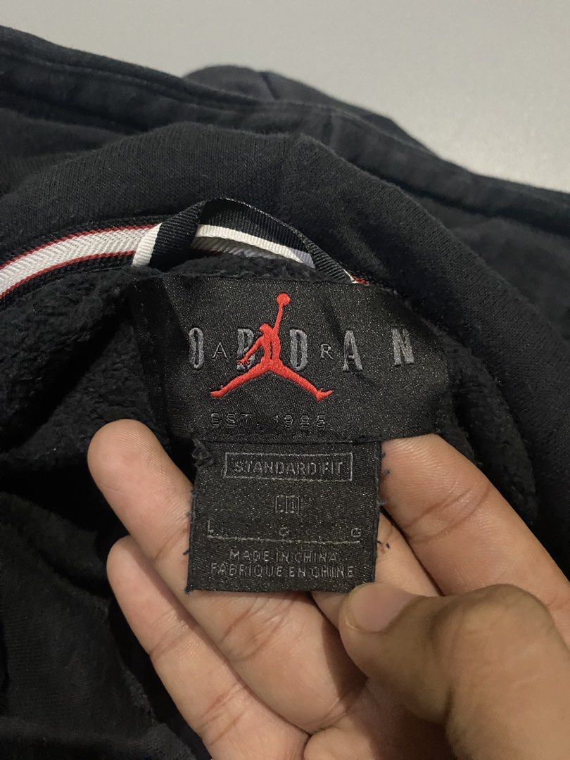 Jordan DNA (Category: Coats, Jackets and Outerwear) located in Jamindan. Submitted by suecyyythrift (Listing ID 1464905634, Image 3). Description: 23 Width 27 Length Excellent Condition 9.8/10 Color rate No Flaws.