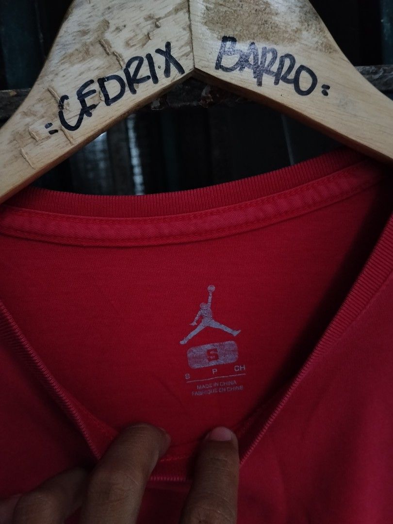 Jordan Flight Graphic Tee Red (Category: Tshirts & Polo Shirts ) located in Pasay City. Submitted by swoosh_collector (Listing ID 1464892409, Image 3). Description: Jordan Flight Graphic Tee Red •Size Small on Tag •Dimes W 18 | L 25 •Colorate 9.5/10 • Excellent Condition •No Flaws or Hidden Issues •Complete Tags •Authentic/Original DM for more info 📩.