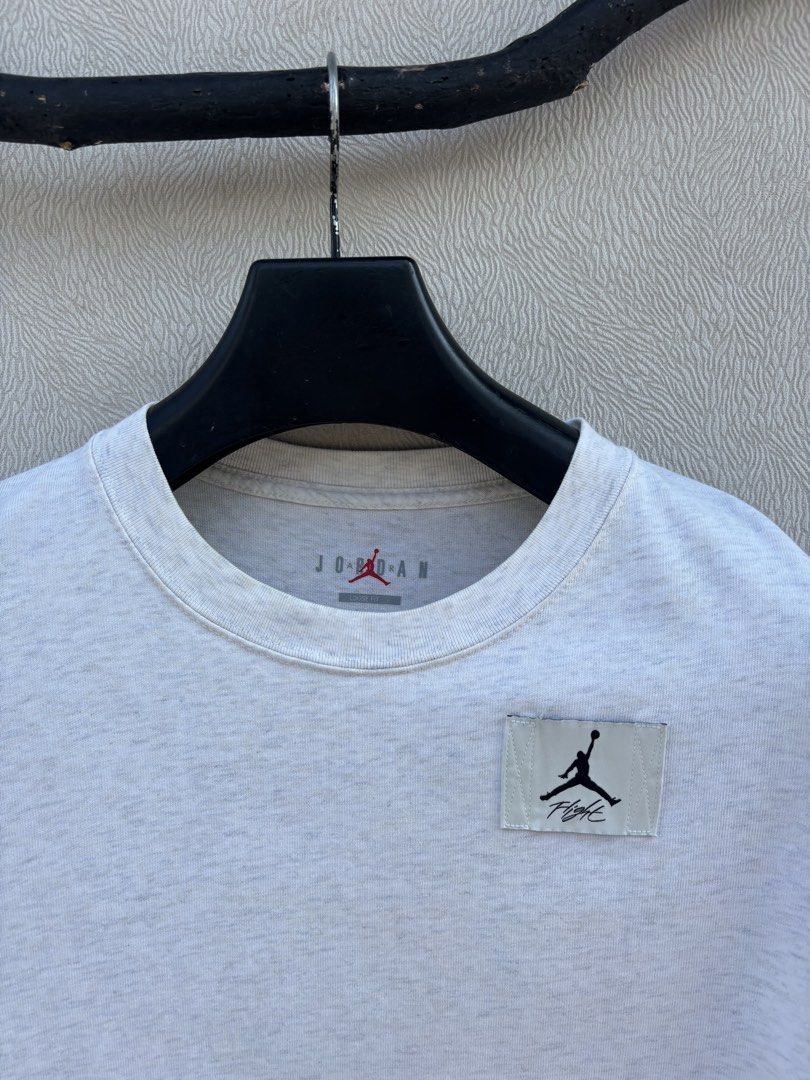 Jordan Flight Shirt (Category: Tshirts & Polo Shirts ) located in Baybay. Submitted by thrift.ed2023 (Listing ID 1464799928, Image 2). Description: Jordan Flight Shirt Small to Medium 20x26 No Issue Good as New.