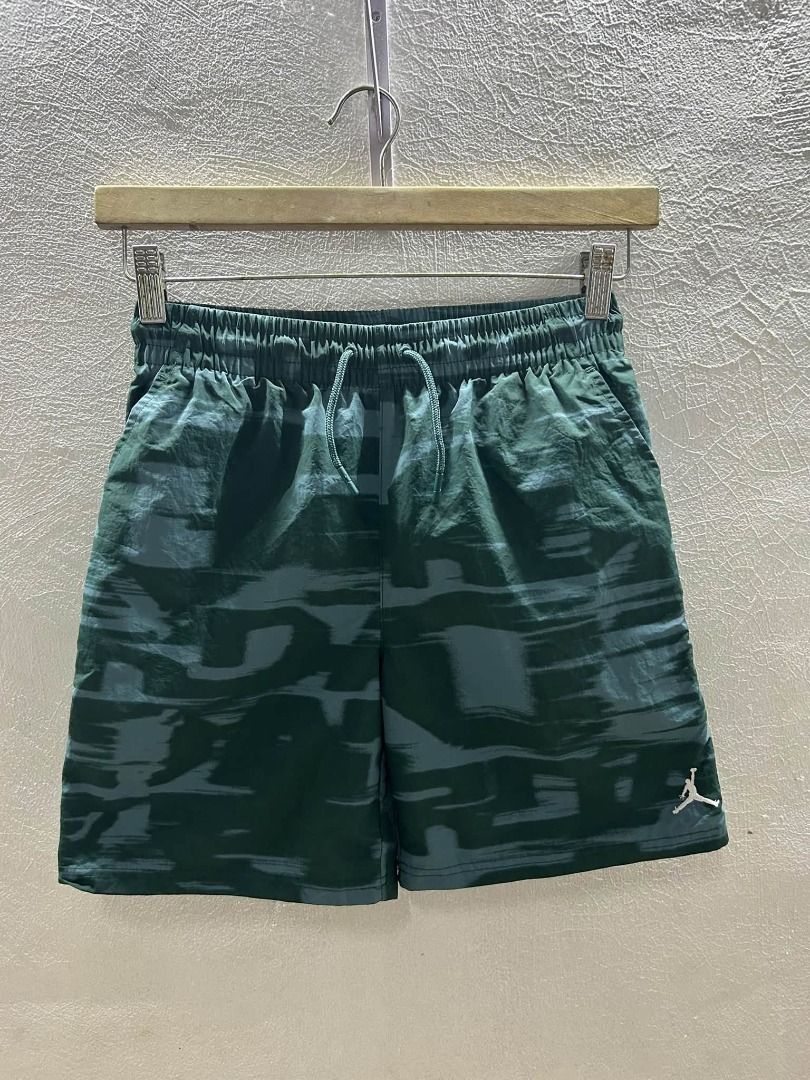 JORDAN NYLON SHORT KIDS (Category: Babies & Kids Fashion) located in Caloocan City. Submitted by j3ngsanity (Listing ID 1464902312, Image 1). Description: 10 TO 12YRSOLD SIZE : 26 to 28 x 16.5 x 10.5 NO ISSUE BRANDNEW CONDI.
