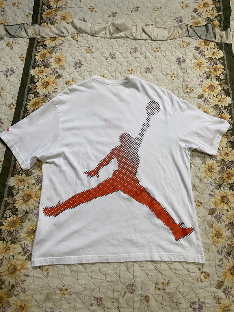 JORDAN SCRIPT WITH A BIG LOGO JUMPMAN AT THE BACK (Category: Tshirts & Polo Shirts ) located in Salug. Submitted by bagdoi_finds (Listing ID 1464885010, Image 2). Description: .