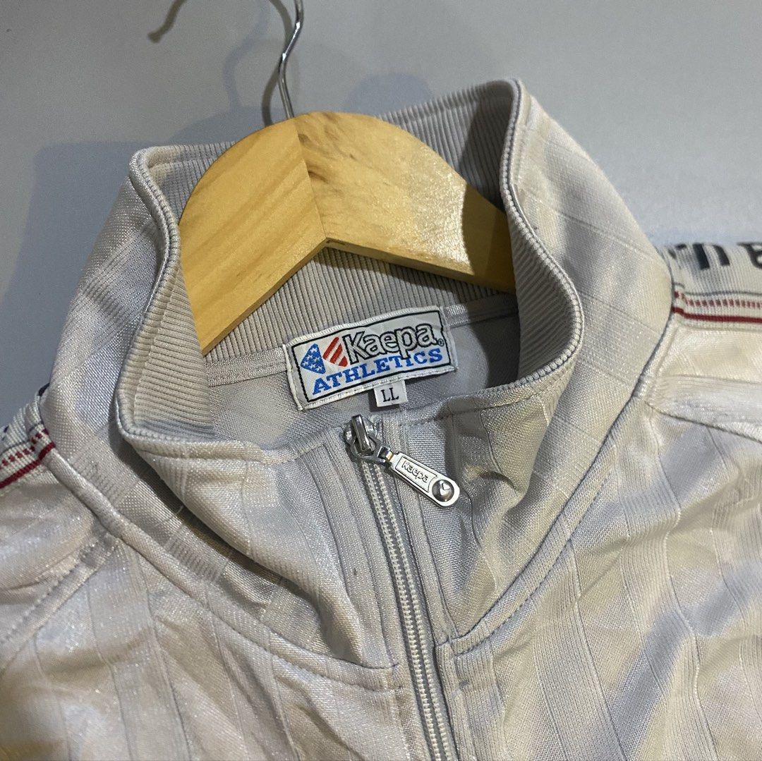 Kaepa Usa Track Jacket (Category: Coats, Jackets and Outerwear) located in San Jose del Monte. Submitted by edmarkvillanueva (Listing ID 1464906359, Image 2). Description: Kaepa Usa Track Jacket Length 29.5” Width 24” Size on tag: Large Flaws: None 9.8/10 Color Rate ₱449 plus shipping fee only🛒.