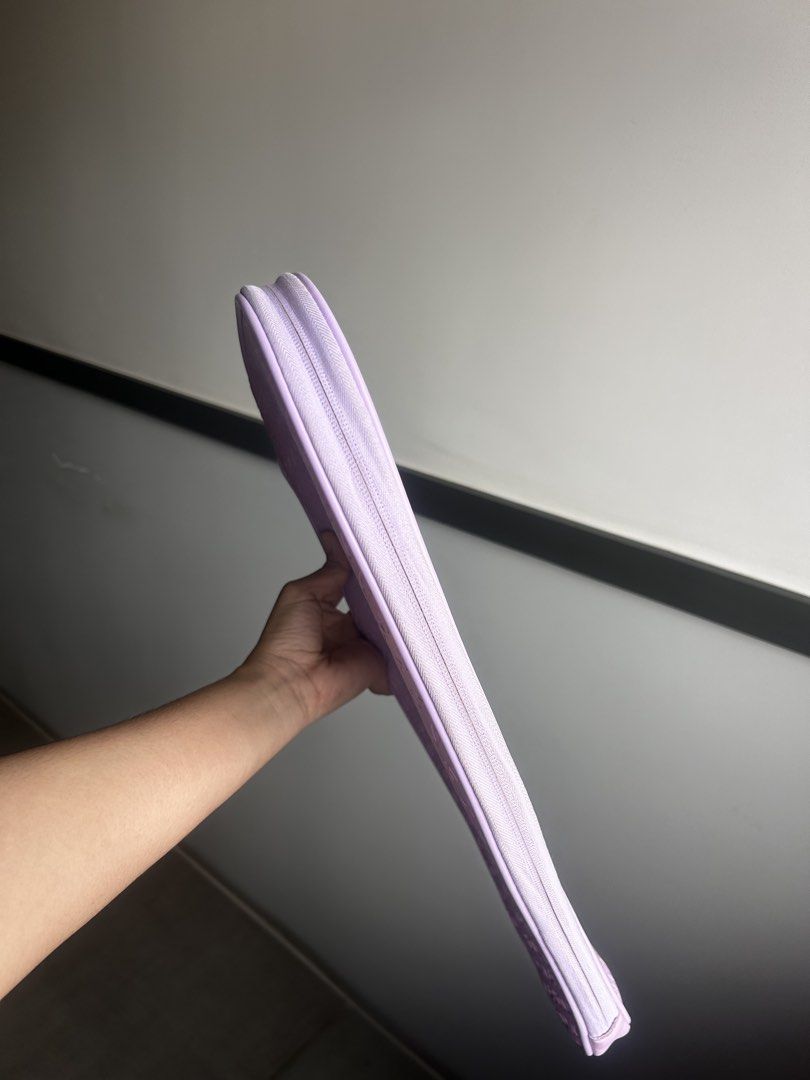 Kamito Pickleball Leather Leather Case (Category: Other Sports Equipment and Supplies) located in Makati City. Submitted by bellacoolkat (Listing ID 1464940593, Image 2). Description: no issues (4 months used) rfs: quitting pickleball.