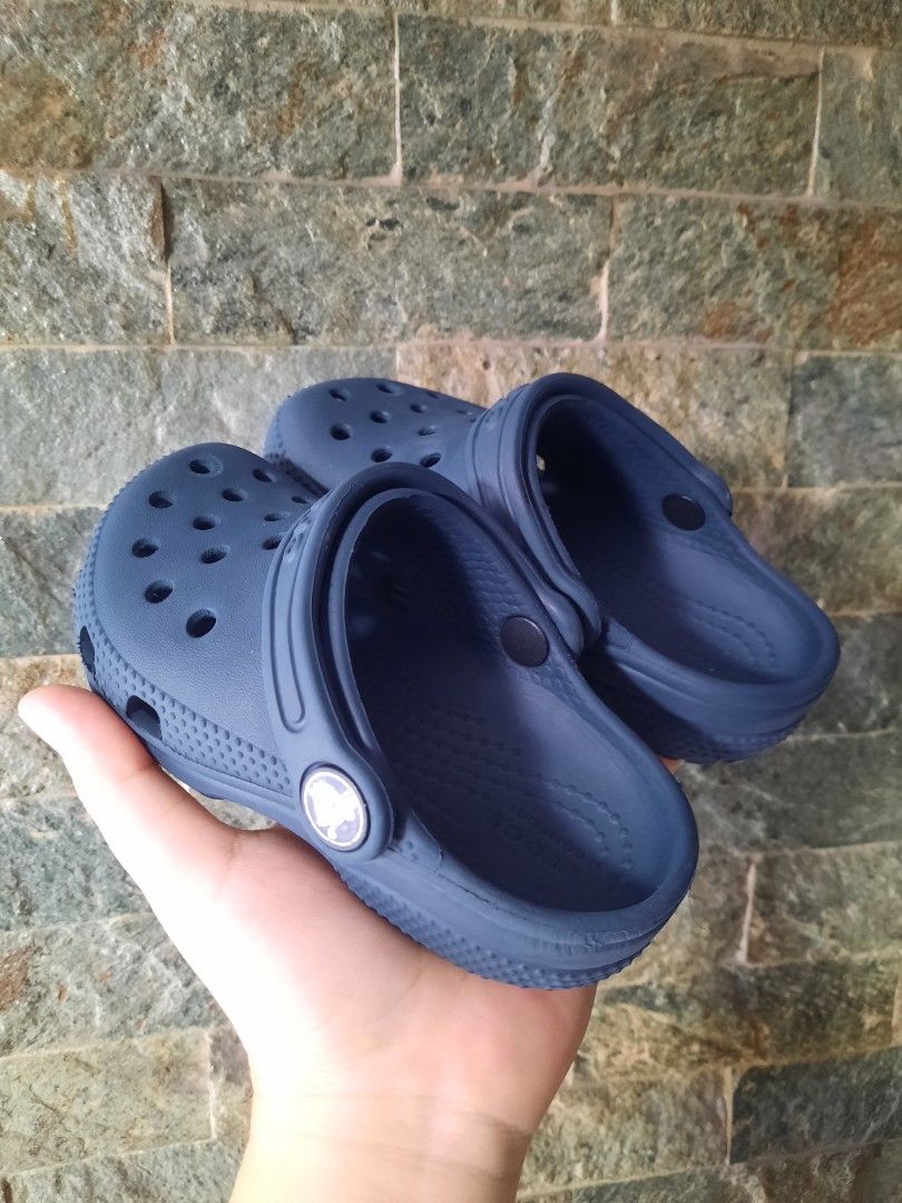 Kids' Blue Crocs Clogs (Category: Babies & Kids Fashion) located in Cavite. Submitted by YANAminicloset (Listing ID 1463849607, Image 3). Description: - Classic blue Crocs clogs for kids -size c8 / almost 3k ang bili - Easy slip-on and off design - Signature Crocs comfort for all-day wear - Ideal for everyday use, beach trips, and playtime - Made with durable material.