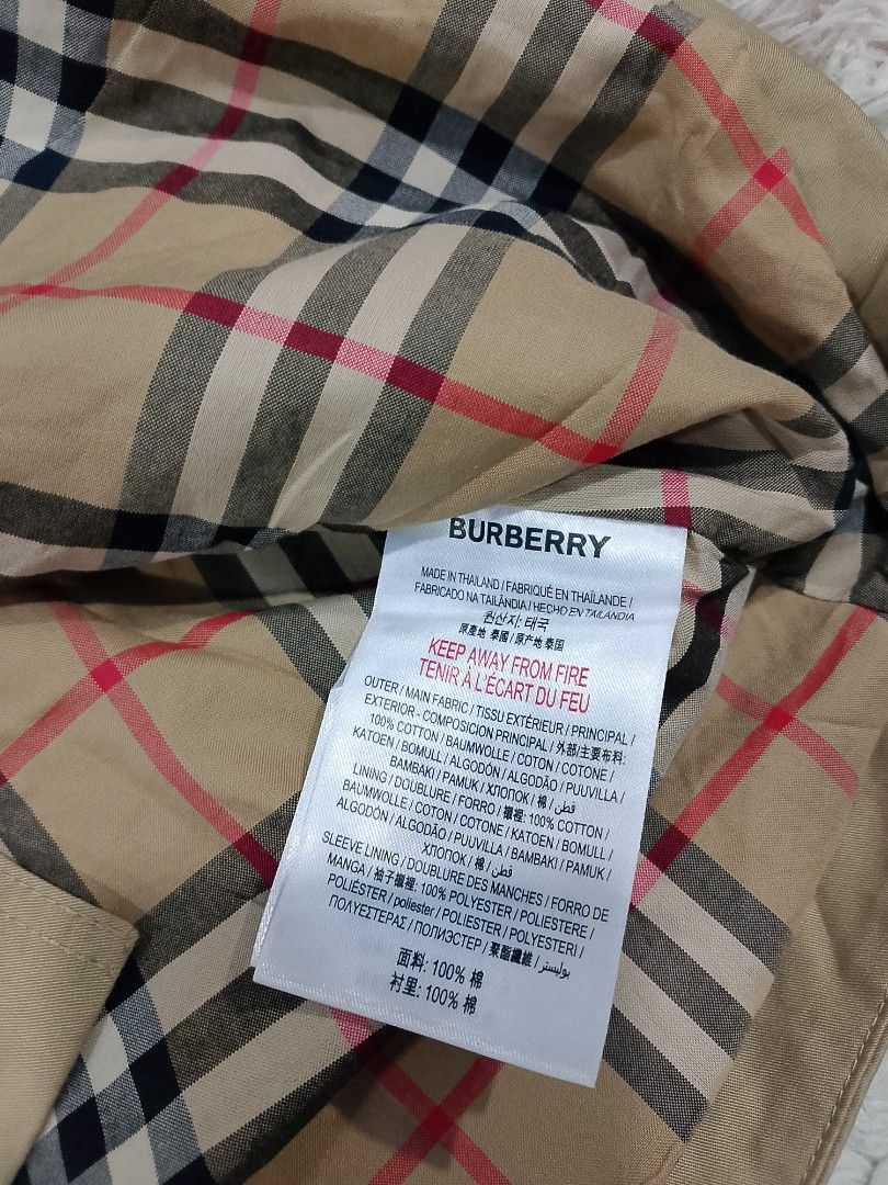 KIDS BURBERRY TRENCH COAT (Category: Babies & Kids Fashion) located in Manila. Submitted by clintstone07 (Listing ID 1464866100, Image 3). Description: FOR SALE ❗❗ BURBERRY TRENCH COAT 🧥 4-6 YEAR OLD AS NEW CONDITION 💯.