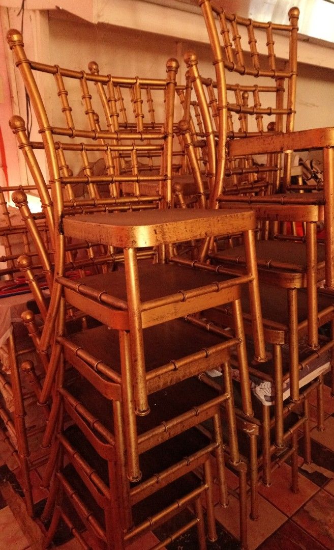KIDS TIFFANY TABLE & CHAIR (Category: Chairs) located in Apalit. Submitted by marketph (Listing ID 1464918514, Image 3). Description: **DECLUTTERING** 2ND HAND ITEMS KIDS TABLE + 6 CHAIRS (5 SETS AVAILABLE — ALL METAL) TAKE ALL OR PER SET PICKUP PAMPANGA.