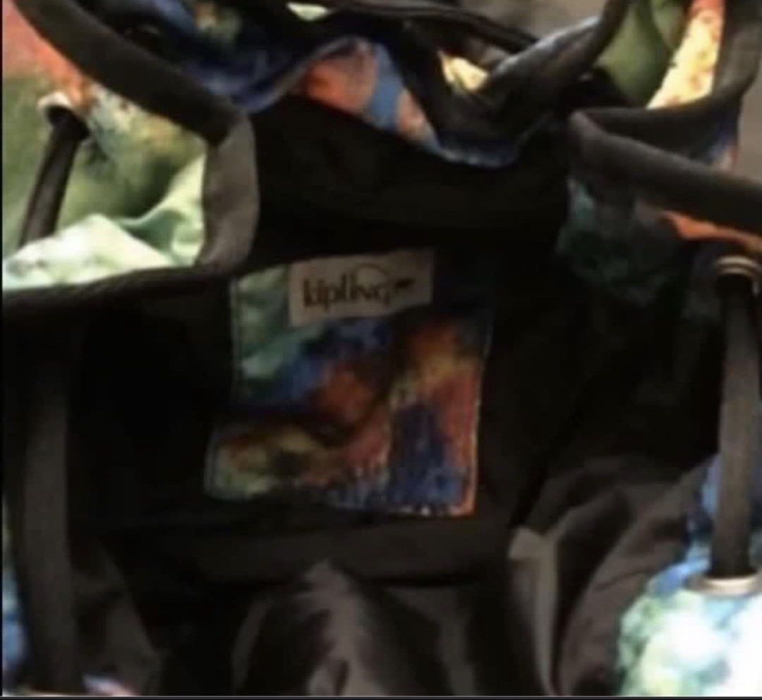 Kipling backpack (Category: Backpacks) located in Manila. Submitted by bwshoppe (Listing ID 1464916787, Image 2). Description: Kipling backpack Small size .