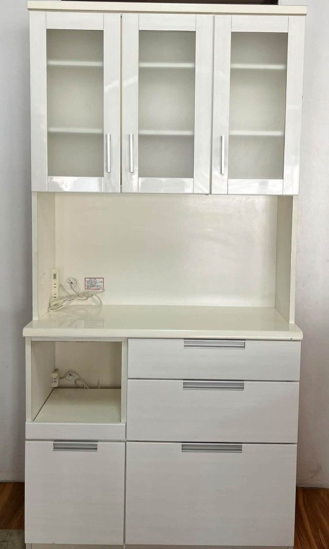 Kitchen Cabinet (Category: Shelves, Cabinets & Racks) located in Meycauayan. Submitted by marygracecasimiro (Listing ID 1464821378, Image 1). Description: Japan surplus Slim Kitchen cabinet Dahlia brand Size 200cmx100cmx40cm No damage No butas Excellent condition PHP18,800💚💚.