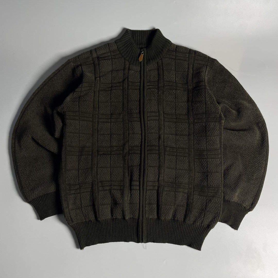 Knitted jacket (Category: Coats, Jackets and Outerwear) located in Davao. Submitted by knthrftfnds_3704 (Listing ID 1464865203, Image 1). Description: .