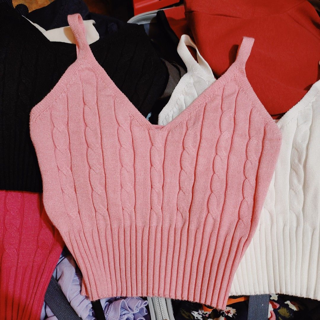 Knitted tops (Category: Sleeveless) located in Pateros City. Submitted by soshifem (Listing ID 1464955721, Image 3). Description: 70 each 200 for 4 size xs-s.