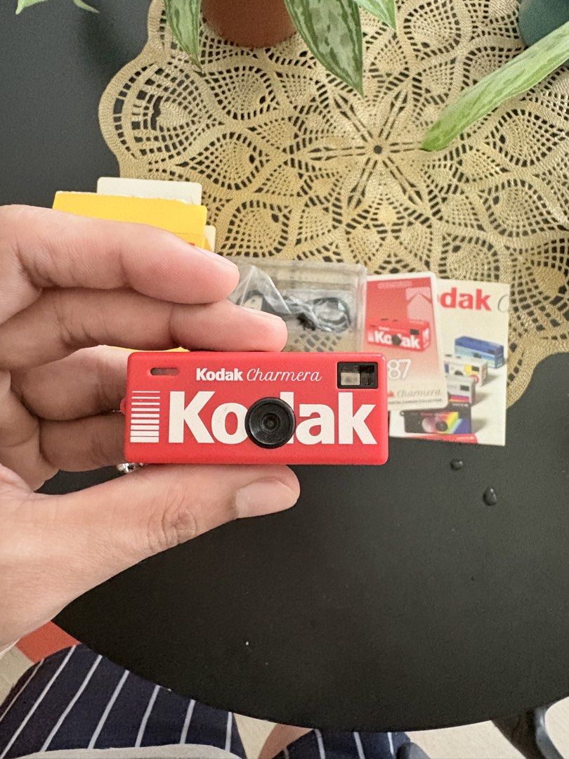 Kodak Charmera Keychain Digital Camera 1987 Red (Category: Cameras) located in Pasay City. Submitted by nicoleunam (Listing ID 1464897078, Image 2). Description: Brand new. Never been used. RFS: No use for it.