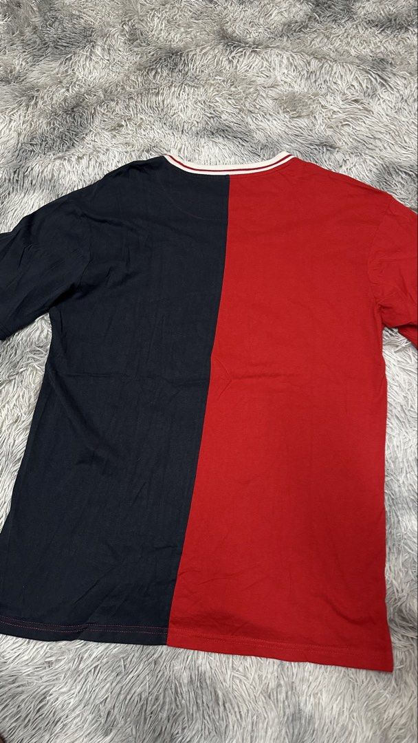 K*rl Kani three tone tee (Category: Tshirts & Polo Shirts ) located in Manila. Submitted by paulovenegaskalakal2020 (Listing ID 1464883399, Image 3). Description: For sale! Kalakal Karl k*ni three-tone tee Modern Medium- 22 width x 30 length inches Sign of usage Minimal neck line color bleed Good as new MINE 1,299 +sf.