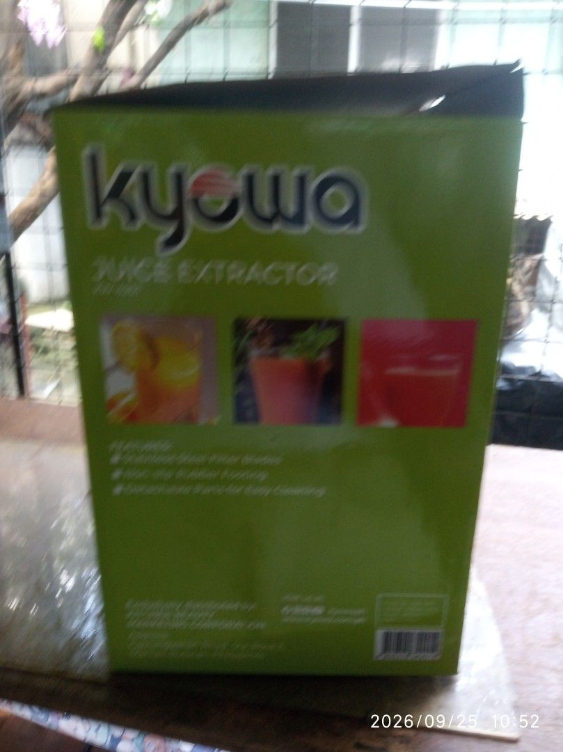 Kyowa Juice Extractor KW-4201 (Category: Juicers, Blenders & Grinders) located in Bacoor. Submitted by hahaziah (Listing ID 1464802904, Image 3). Description: Kyowa Juice Extractor model KW-4201 in white. Stainless steel filter blades, non-slip rubber footing, and detachable parts for easy cleaning. Original box and instruction manual included. Unused unit stored inside plastic wrapping..