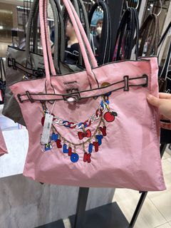 （分類：）位於 。 由 pinkkit88 提交（商品編號 1464784673，圖片 1）。簡介： 。