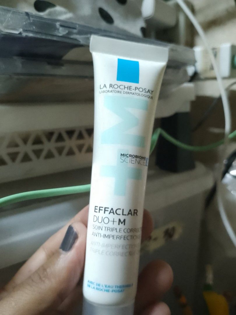 La Roche-Posay Effaclar Duo + 40 ml (Category: Face Care) located in Quezon City. Submitted by akosiluna44 (Listing ID 1464957336, Image 1). Description: La Roche-Posay Effaclar Duo + is a global action acne treatment & 24-hour hydrating face lotion that acts immediately on acne without drying the skin. 🍓🍓🍓 New no box 40 ml expiry date - 10/2028 rfs - don't need it #larocheposay #effaclarduo #acnetreatment #facelotion.