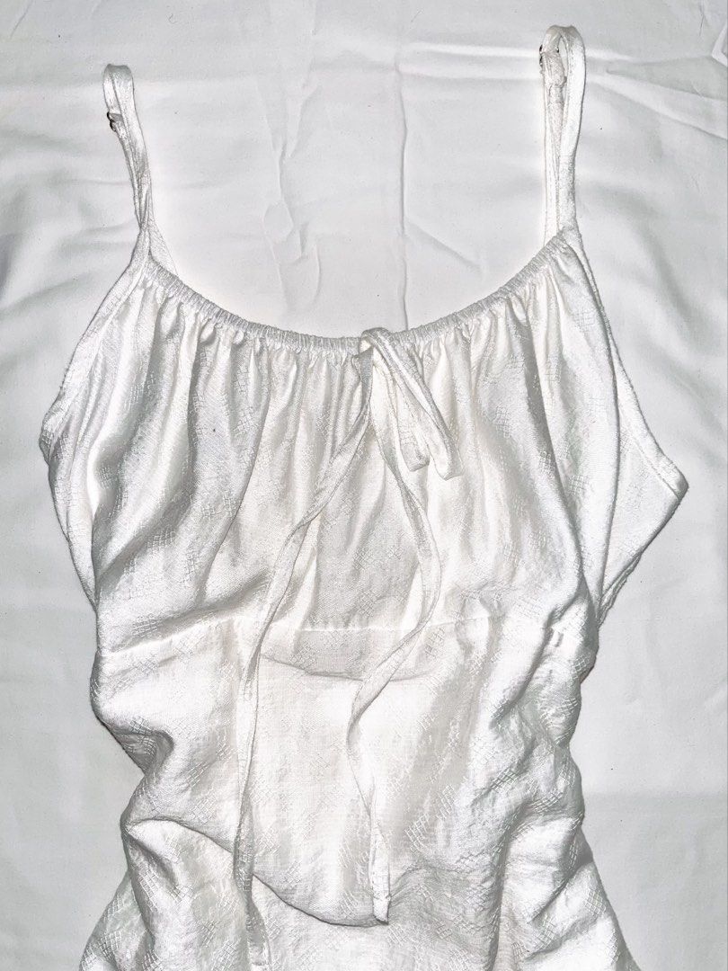 lacey white dress (Category: Dresses) located in Manila. Submitted by iris_001 (Listing ID 1464926520, Image 2). Description: fs: lacey white dress (˶˃ ᵕ ˂˶) size: s-m mine: 249 steal: 299 lock: 349 .