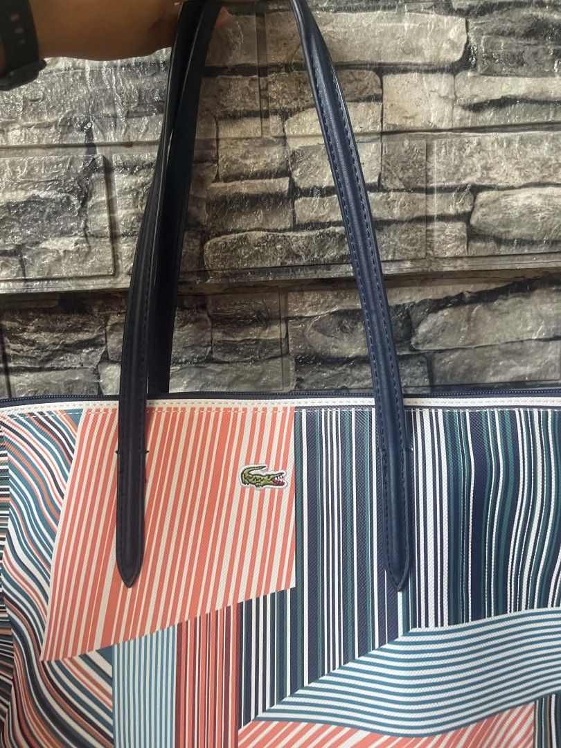 Lacoste (Category: Tote Bags) located in Caloocan City. Submitted by casseyann26-05661 (Listing ID 1464810810, Image 3). Description: .