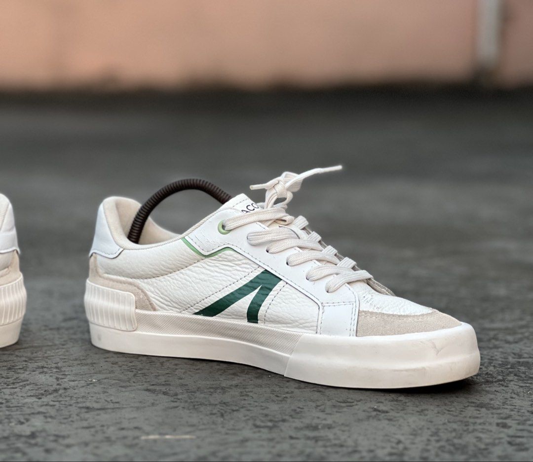 Lacoste sneakers L004 (Category: Sneakers) located in Pasig City. Submitted by store_4_all_season (Listing ID 1464901599, Image 3). Description: Size 8us mens / 26 cm / 41 eu Used - very good condition Minimal signs of usage 📩📩📩.