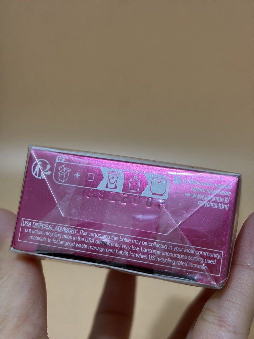 Lancôme Miracle EDP 30ml sealed (Category: Fragrance & Deodorants) located in Valenzuela. Submitted by ariaxmommy (Listing ID 1464929151, Image 2). Description: - Brand: Lancôme Miracle Eau de Parfum - Size: 30ml / 1 fl. oz. - Format: Spray Vaporisateur - Origin: Made in France - Condition: Brand new, sealed in original pink plastic-wrapped box - Authenticity details: Batch code on bottom, barcode and full ingredients list on back.