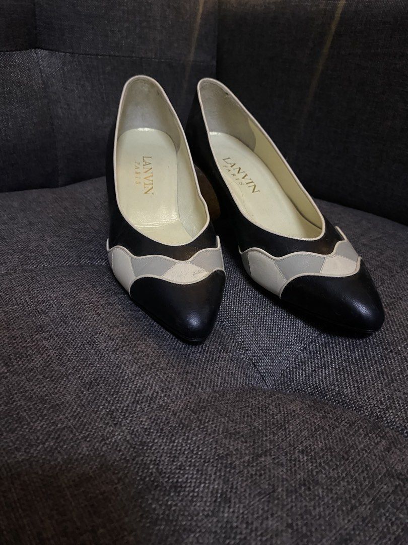 Lanvin shoes authentic (Category: Sneakers & Footwear) located in Caloocan City. Submitted by luxurymurayta888 (Listing ID 1464901448, Image 1). Description: 23'5 Cm good as new No issue authentic.