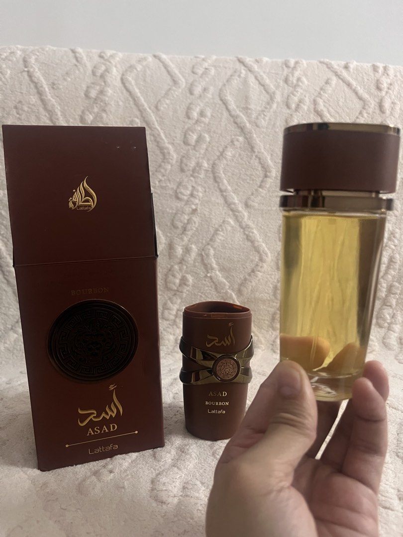 Lattafa Asad Bourbon Eau de Parfum 100 mL (Category: Fragrance & Deodorants) located in Davao. Submitted by wallflower_978 (Listing ID 1463889189, Image 1). Description: Content: 95% above, barely used Authentic Lattafa Asad Bourbon EDP: rich, warm scent perfect for evenings or cooler weather. Comes with original box..