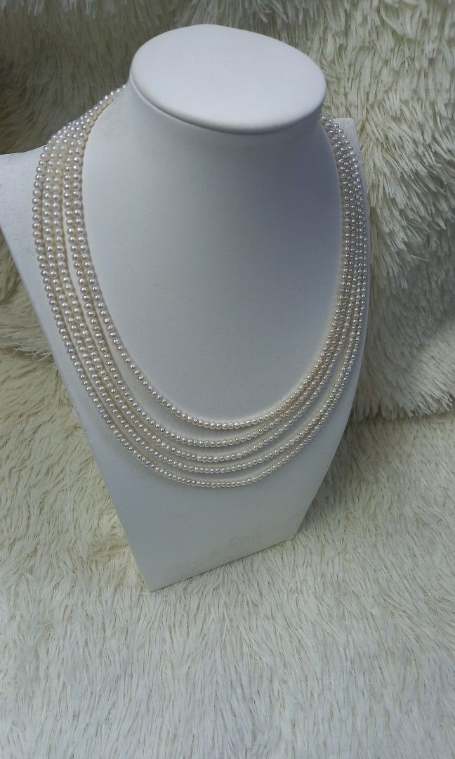 Layers pearl necklace (Category: Necklaces) located in Malabon City. Submitted by aishahgirlshop (Listing ID 1464818717, Image 3). Description: 💯 %Authentic Fresh water pearl 5/6mm total of 7strand used 5layers necklace elegant with Authenticity card and velvet box Gcash payment only best deal 9500 happy shopping @Aishahgirlshop.