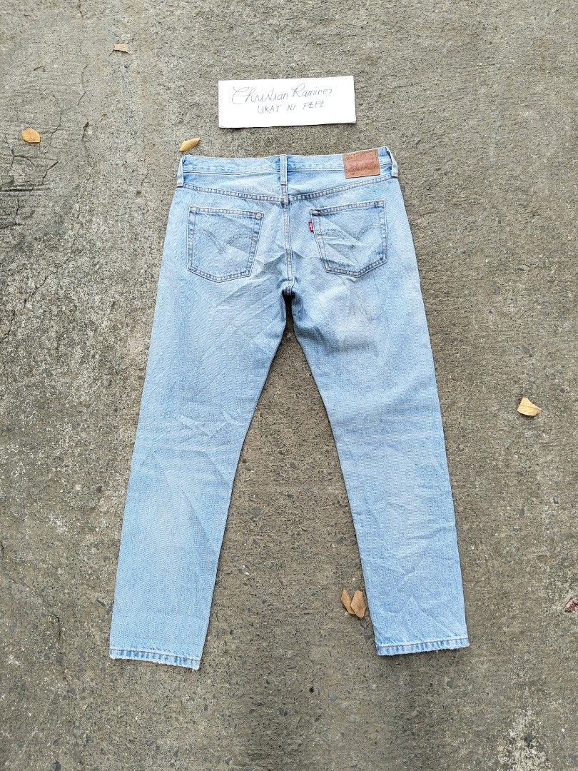 Levi's 501T (Category: Jeans) located in Bocaue. Submitted by ukaynipepe (Listing ID 1464967636, Image 3). Description: Levi's 501 T 28*28 on tag Waist 33 Length 37.5 Leg opening 6 Issue rust stains.
