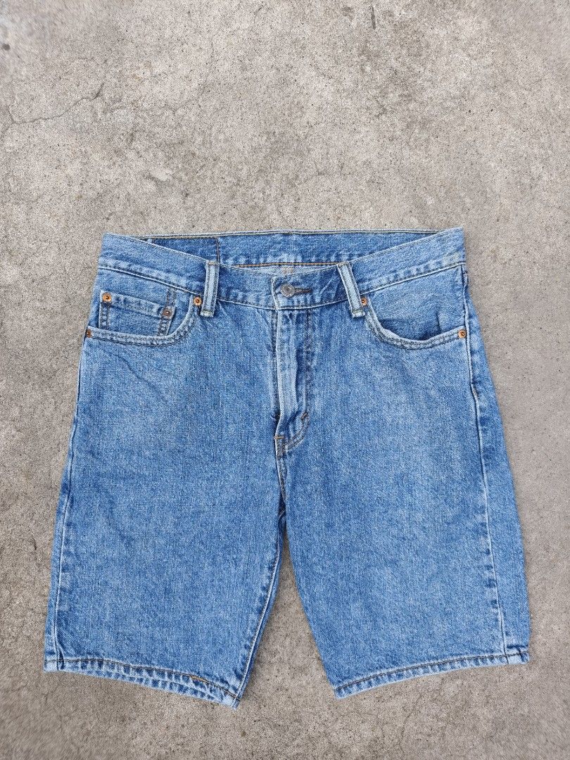 Levi's 505 (Category: Shorts) located in Santa Cruz. Submitted by lesterpogs30 (Listing ID 1464793221, Image 1). Description: Levi's 505 good asnew condition 16x20 no issue.