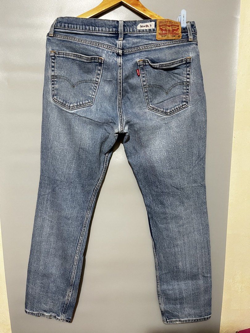 LEVIS 511 (Category: Jeans) located in Calbayog City. Submitted by supremo02 (Listing ID 1464803004, Image 3). Description: LEVIS 511 tm W: 36” L: 40” Hem: 7” OVERALL EXCELLENT CONDITION May maliit lang Need repair (see last pic) Very Minimal scratches and Washable pink Color No other issue 📌COLOR MAY VARY DUE TO LIGHTING 📍 VISAYAS UNLI VOUCH/ VC WITH ITEM✅ PAYMENT FIRST/ NO COD 499 FREESHIP 💸 DM ME WAG MAHIHIYANG MAGTANONG📥.