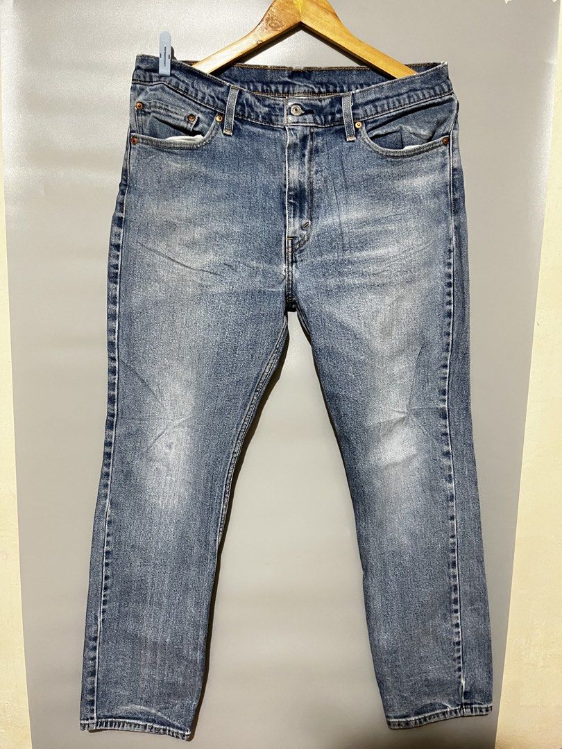 LEVIS 511 (Category: Jeans) located in Calbayog City. Submitted by supremo02 (Listing ID 1464803004, Image 2). Description: LEVIS 511 tm W: 36” L: 40” Hem: 7” OVERALL EXCELLENT CONDITION May maliit lang Need repair (see last pic) Very Minimal scratches and Washable pink Color No other issue 📌COLOR MAY VARY DUE TO LIGHTING 📍 VISAYAS UNLI VOUCH/ VC WITH ITEM✅ PAYMENT FIRST/ NO COD 499 FREESHIP 💸 DM ME WAG MAHIHIYANG MAGTANONG📥.