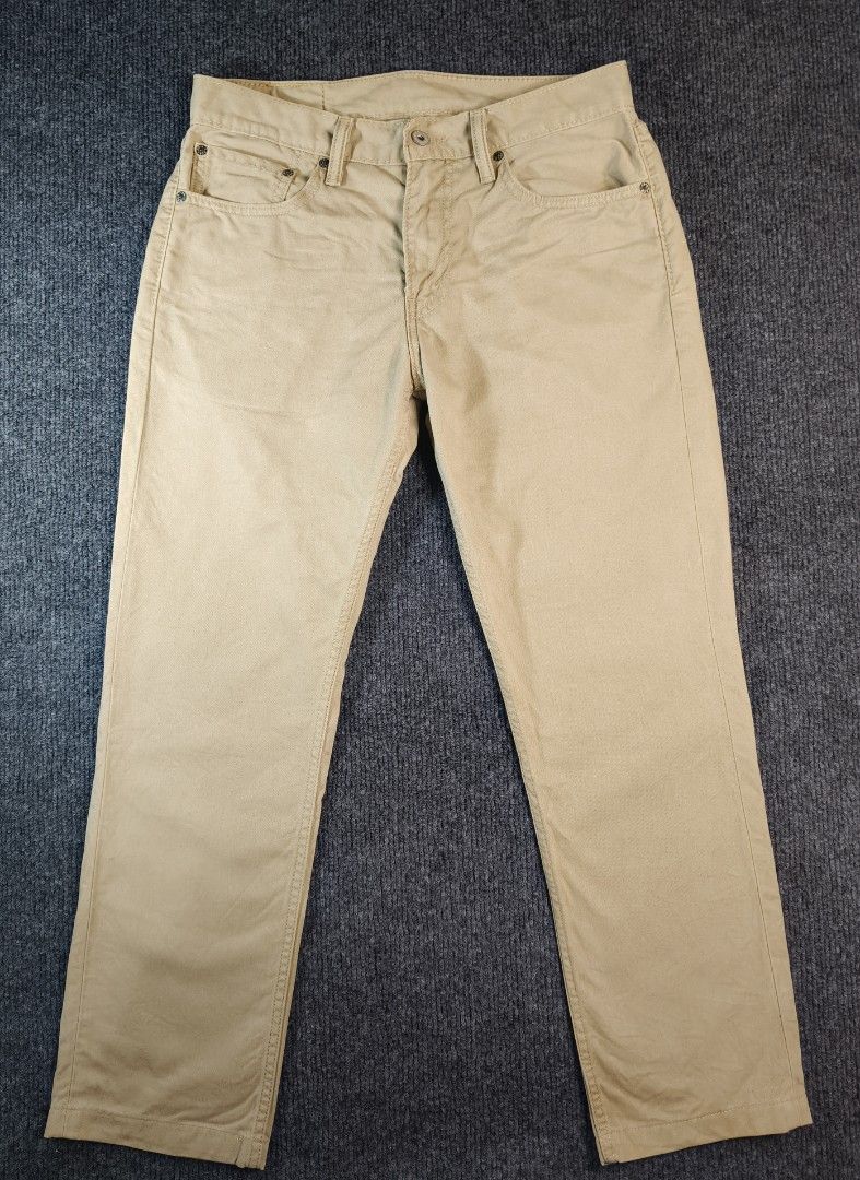 Levi's 511 Regular Men's Jeans 👖 (Category: Jeans) located in Bacolod City. Submitted by guerillathrifter (Listing ID 1464816913, Image 2). Description: Levi's 511 Regular Men's Jeans 👖 Waistline 31 Like new No issue 🛵J&T Express 📍Sagay City Negros Occidental 💌.