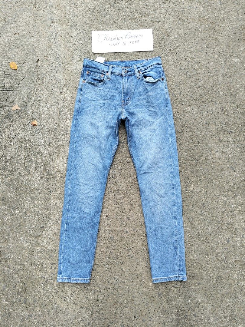 Levi's 512 (Category: Jeans) located in Bocaue. Submitted by ukaynipepe (Listing ID 1464968087, Image 2). Description: Levi's 512 28*30 on tag Waist 28-30 Length 37.5 Leg opening 5.5 No flaws.