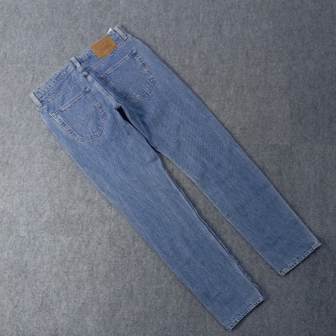 LEVIS 512 LEATHER PATCH - SOBRA SOLID NETO❤ (Category: Jeans) located in Davao. Submitted by airdrop28 (Listing ID 1464932537, Image 1). Description: NEW ARRIVAL‼️ ‎ ‎📍LEVIS 512 LEATHER PATCH - SOLID NETO💥 ‎ ‎•Excellent condition ‎•Color rate: 10/10 ‎•Waist Size: 30-32 in ‎•Length: 40 in ‎•Leg opening: 10 in ‎•Hem: 6.5 in ‎•Issue: Small stain (see pic) ‎•Shipping: J&T or Maxim ‎•Colour may vary due to lighting ‎ ‎•1589 ‎ ‎📍Location: BUHANGIN D