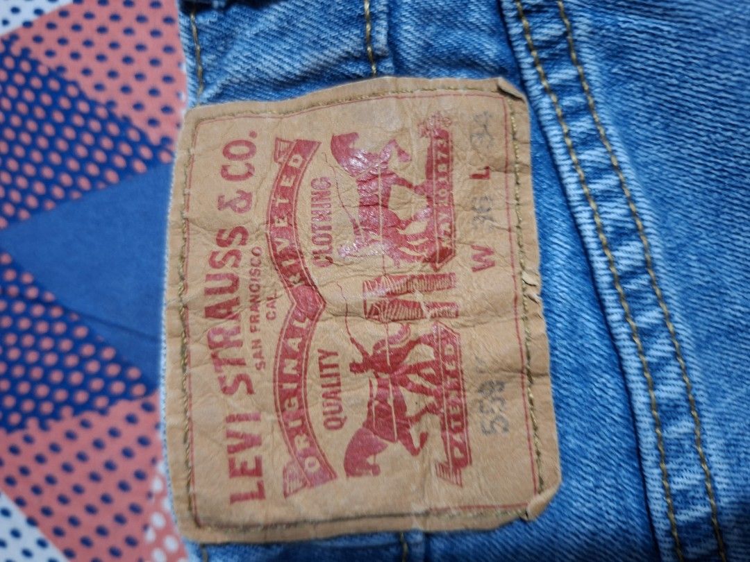 LEVIS 559 size W36 L43 (Category: Jeans) located in General Mariano Alvarez. Submitted by adonid (Listing ID 1464850401, Image 3). Description: GOOD CONDITION ORIGINAL LEVIS 559 NORMAL SIGN OF USAGE ONLY.
