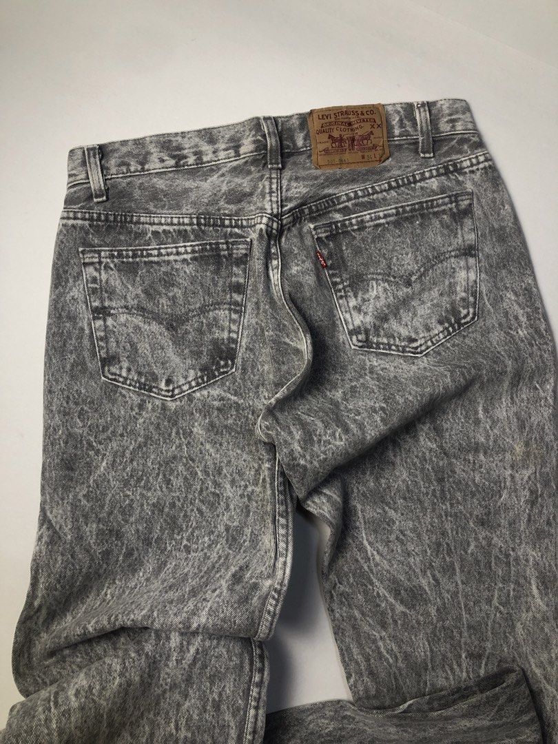 Levi's Acid Wash Jeans (Category: Jeans) located in Calauan. Submitted by lancesuerte13 (Listing ID 1464837312, Image 3). Description: Levis 501 Acid Wash •Waist 34, Length 44, Leg Opening 8.5 •Color rate:10/10 •Condition:10/10 •No issue.