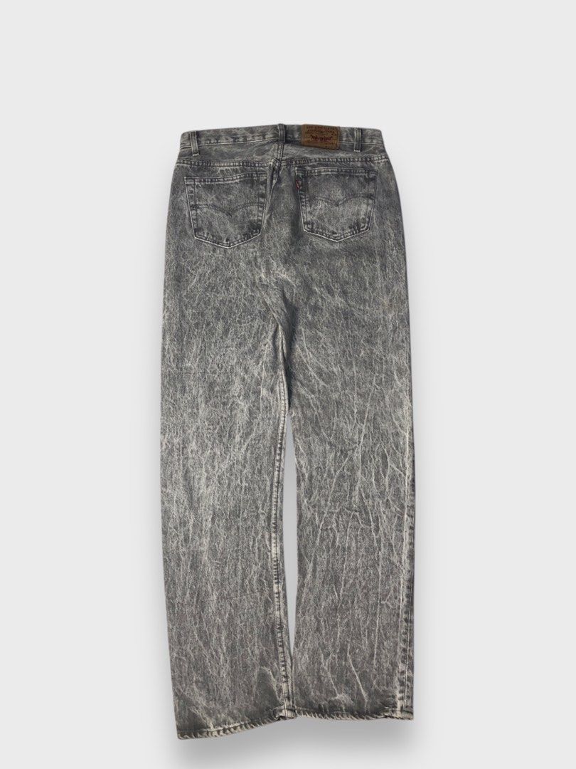 Levi's Acid Wash Jeans (Category: Jeans) located in Calauan. Submitted by lancesuerte13 (Listing ID 1464837312, Image 1). Description: Levis 501 Acid Wash •Waist 34, Length 44, Leg Opening 8.5 •Color rate:10/10 •Condition:10/10 •No issue.