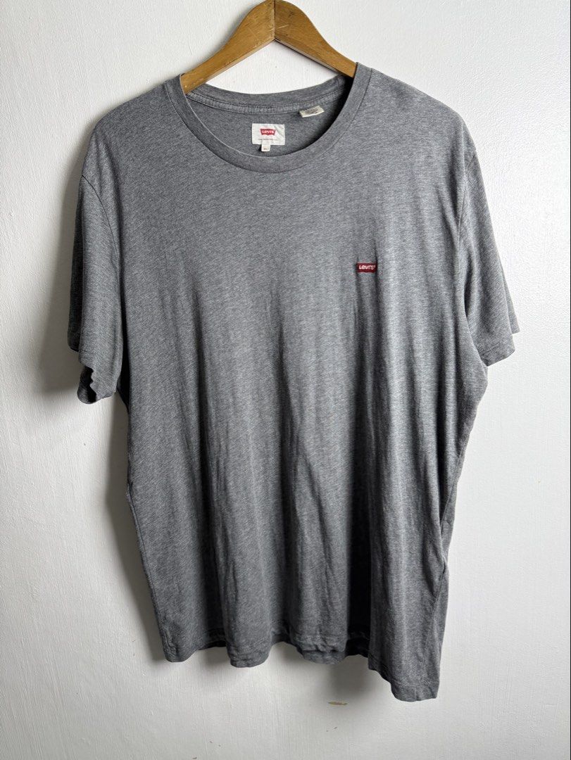 Levis mens grey shirt (Category: Tshirts & Polo Shirts ) located in Daraga. Submitted by mirandillaadrian (Listing ID 1464903300, Image 1). Description: Authentic Issue last pic Xl fit 23x29.5.
