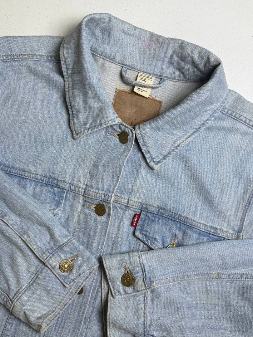 LEVI’S ORIGINAL TRUCKER JACKET LIGHT-WASHED (Category: Coats, Jackets and Outerwear) located in Tacloban City. Submitted by coachfinds (Listing ID 1464785144, Image 2). Description: LEVI’S ORIGINAL TRUCKER JACKET LIGHT-WASHED LARGE MAY FIT XL W 23.5 X L 25.5 SLEEVE: 24 COLOR RATE: 9/10 CONDITION: 9/10 ISSUE: FADED LEATHER NECK TAG MINE: 1249.