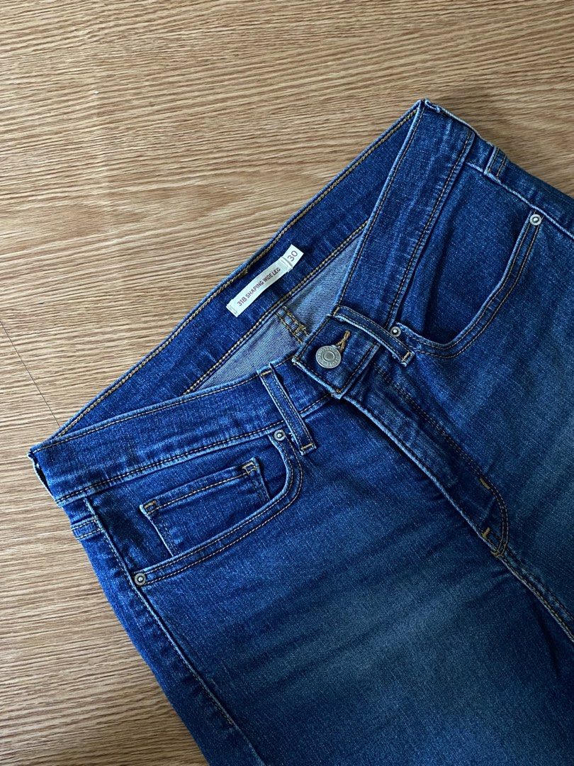 Levi's Shaping Wide Leg 318 Size 30 (Category: Jeans) located in Quezon City. Submitted by dcbys (Listing ID 1464778755, Image 2). Description: brand new size 30 on tag fit 29 stretchable .