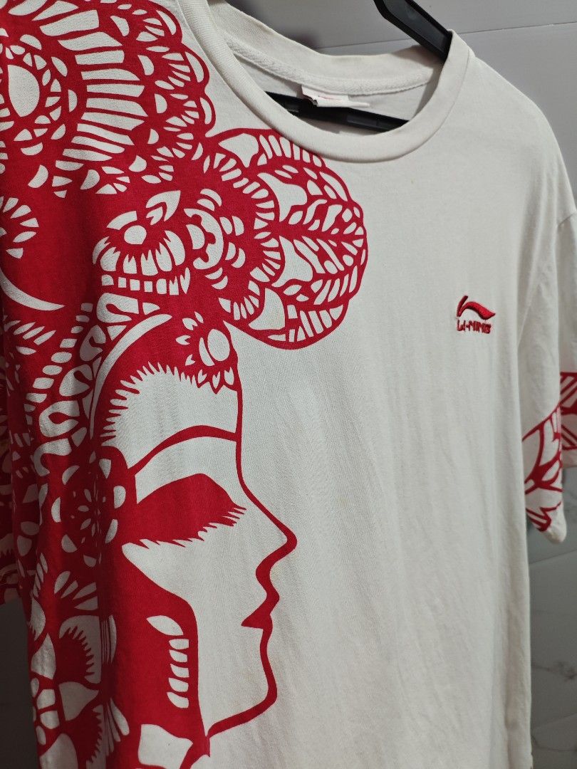 Li Ning Tribal Graphic Men Tshirt (Category: Tshirts & Polo Shirts ) located in Baguio. Submitted by jayjay_apparel01 (Listing ID 1464934125, Image 3). Description: Li Ning Graphic Print Classic Men Tshirt Color Rate 9.5/10 Complete Tags Flaw Stains Cotton Tela Need Wash Size Medium Dimes 20 Width 26 Length Price P359.